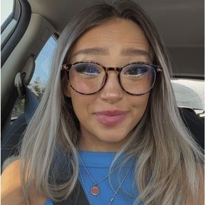 Meet your Posher, Maddie